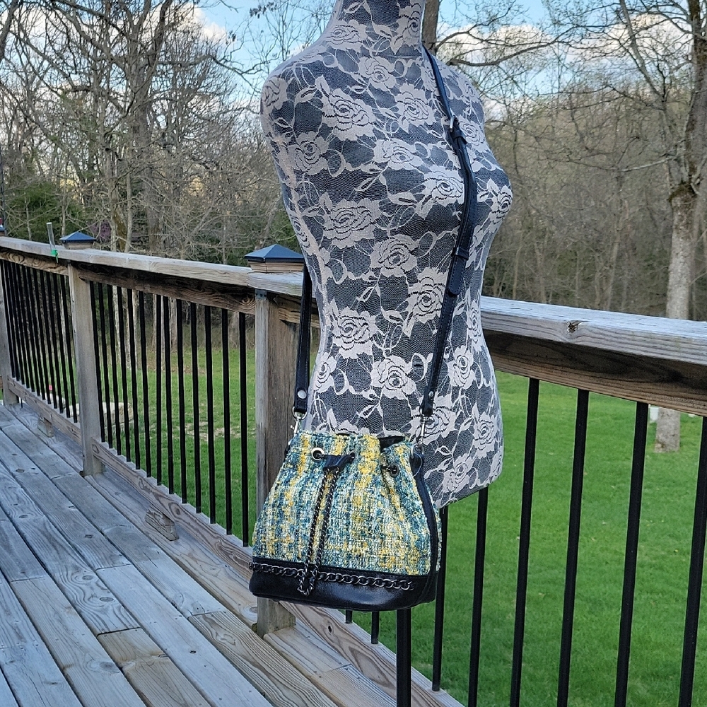 NWOT Patricia Nash tweed bucket bag